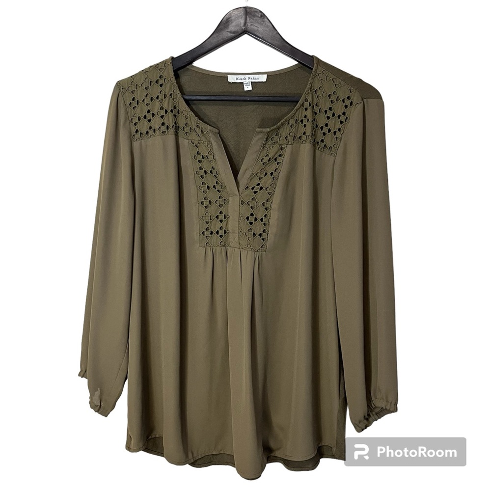 Black Rainn Long Sleeve Split Neck Blouse